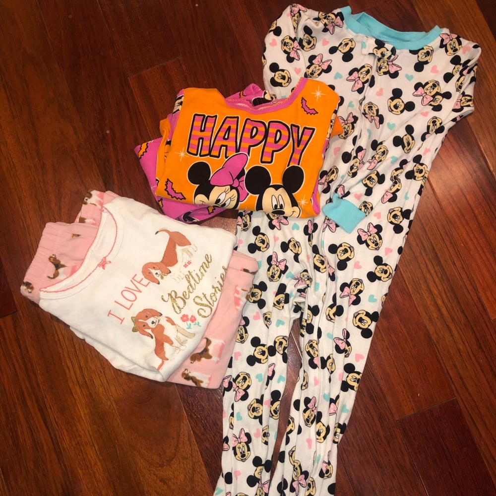 3 pairs of girls Pj’s